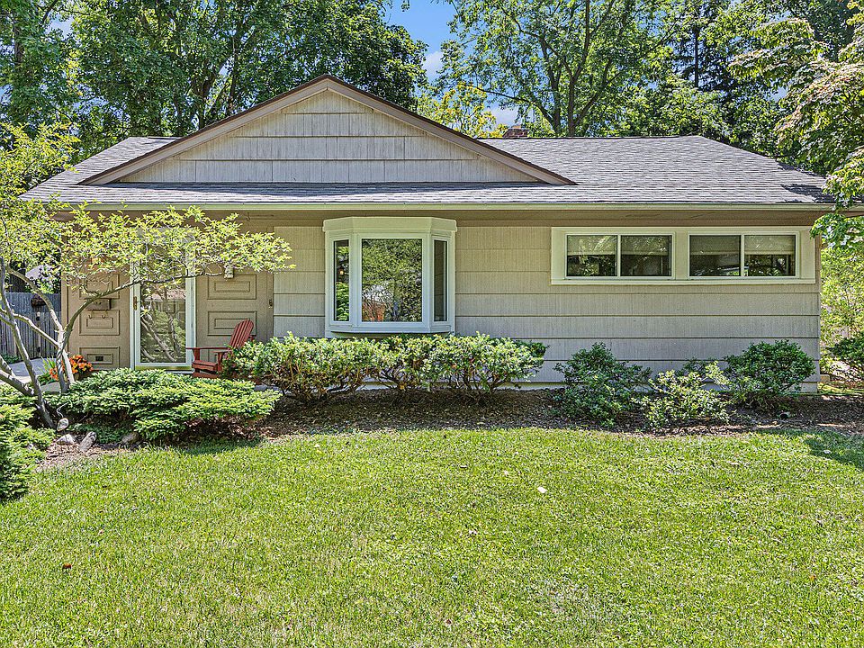 1st image of 2409 Haisley Dr