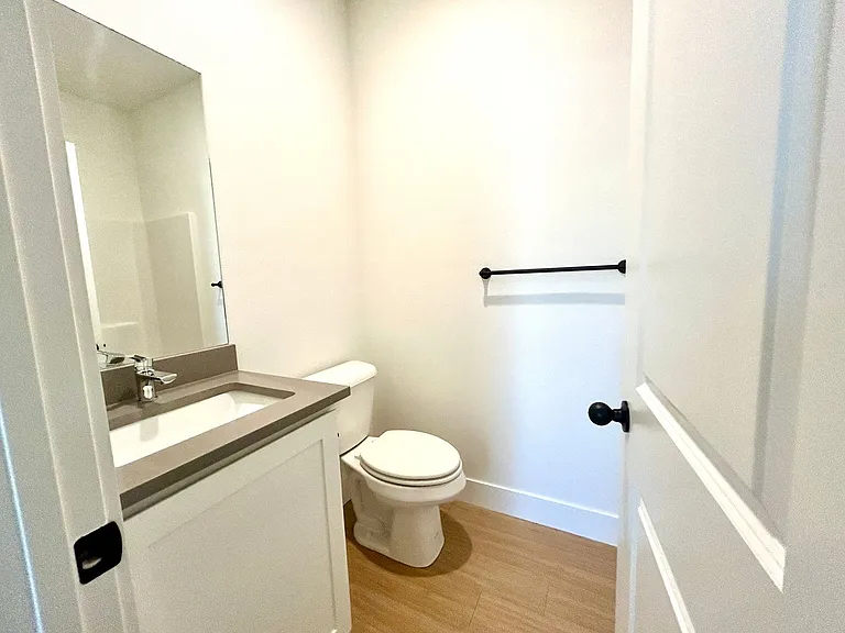 1820 Riverview Drive — Photo 26