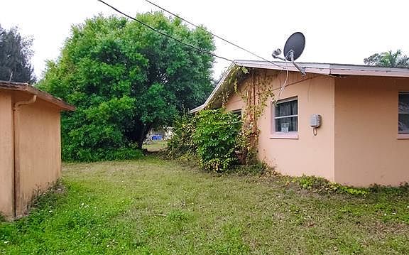 3rd image of 3850 Edgewood Ave