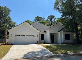27 Admirals Retreat Dr, Saint Simons Island, GA 31522