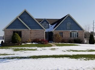 275 E Bemis Rd, Saline, MI 48176