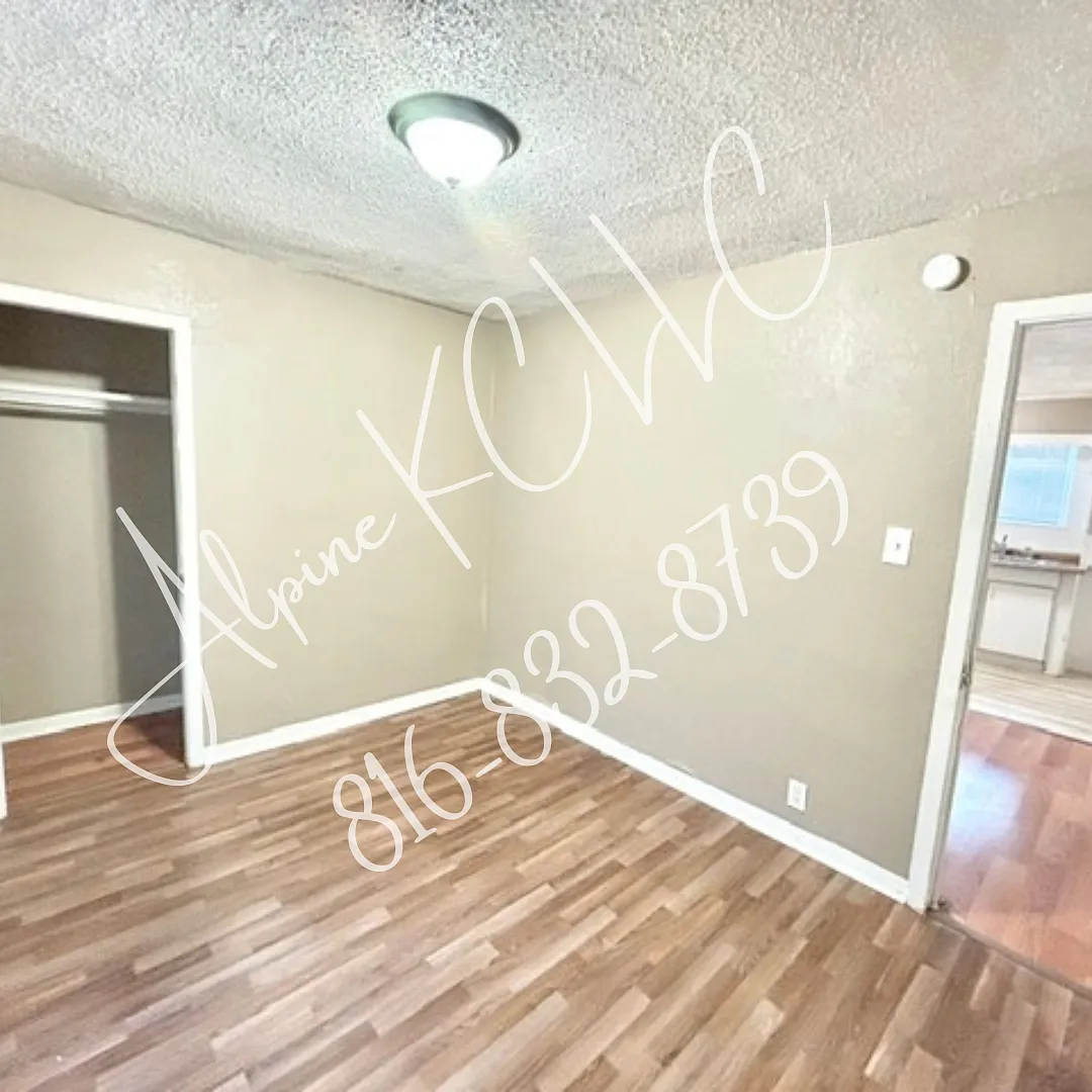 3 bed, 1092 sqft, $895 — Photo 3
