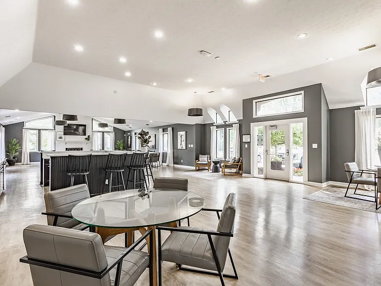 Bavarian Village Apartments — Photo 37