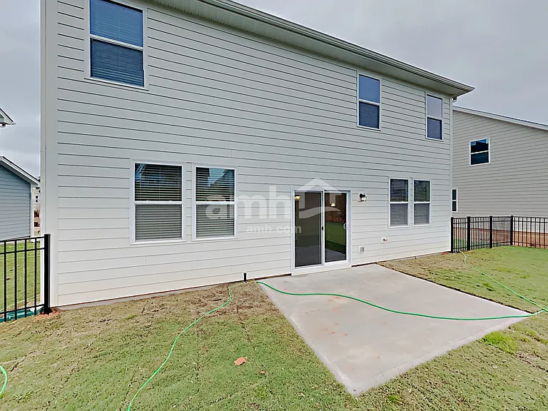 2128 Laurel Village Cir — Photo 20