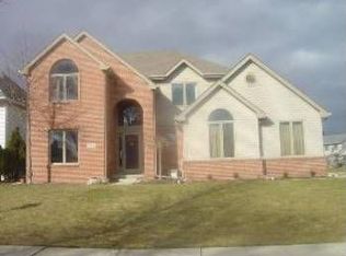 2255 Linden Ct, Maumee, OH 43537
