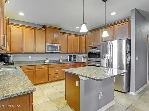 3520 OGLEBAY Drive, Green Cove Springs, FL 32043
