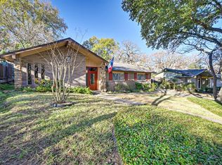 808 Red Oak Ln, Arlington, TX 76012