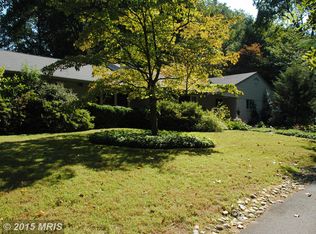 5825 Bradley Blvd, Bethesda, MD 20814