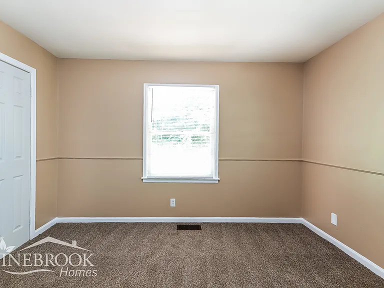145 Grainger Dr — Photo 13