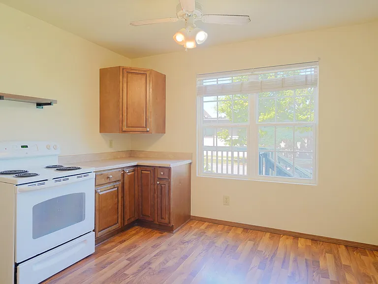 3117 S Wall Ave — Photo 6