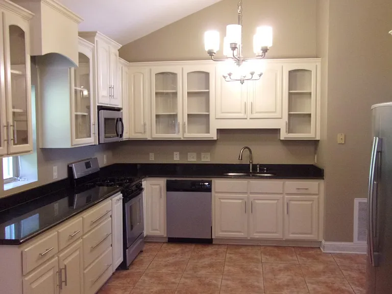 1211 Peace Church Rd — Photo 6