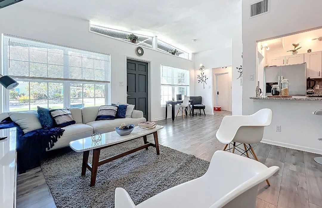 3 bed, $2,650 — Photo 1