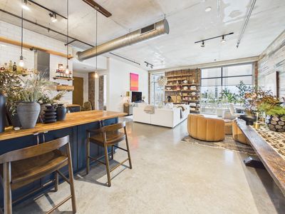 800 W 5th St APT 609, Austin, TX, 78703