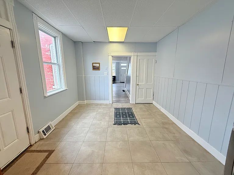619 Poplar St — Photo 14