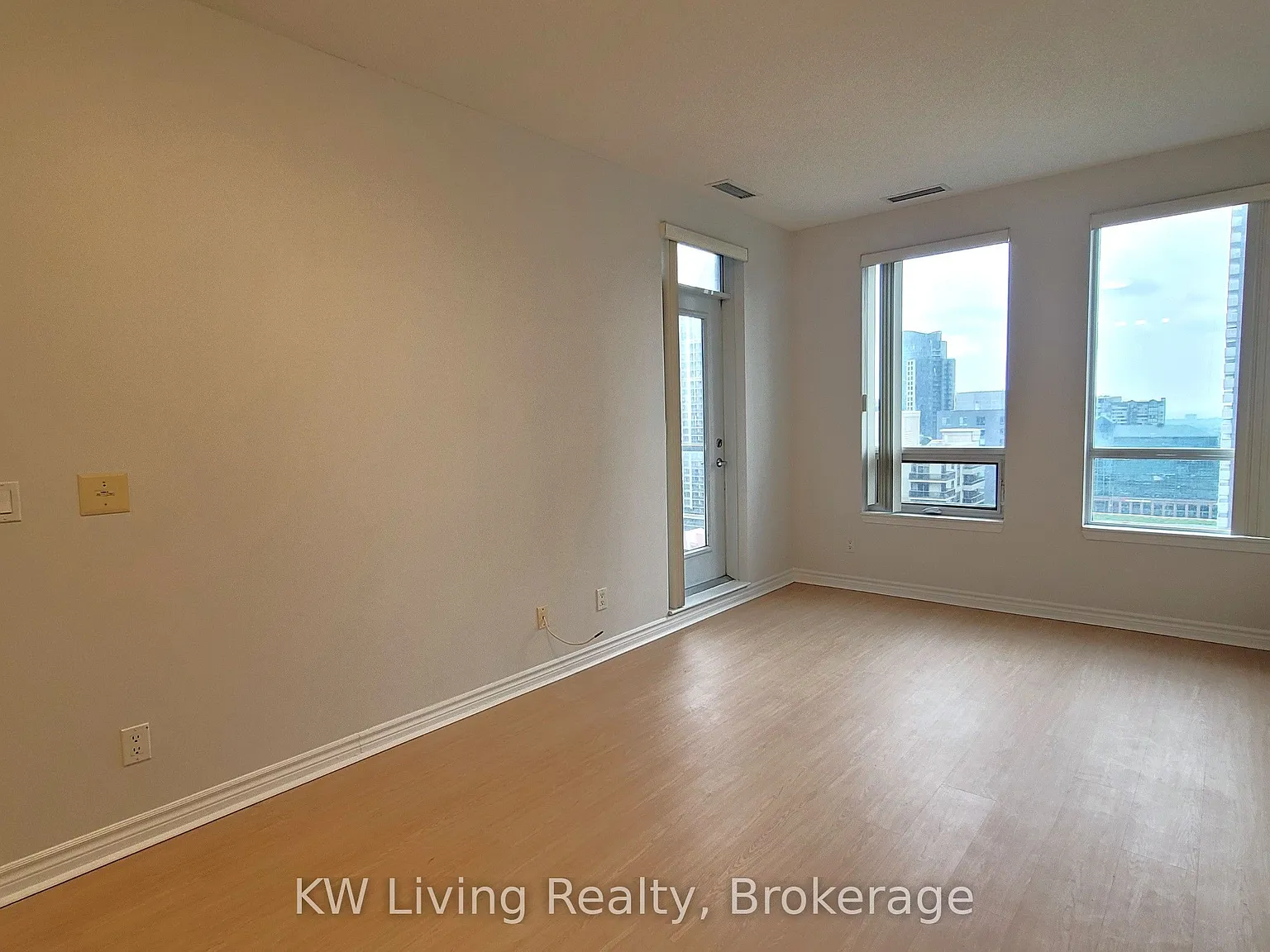 2 bed, $2,750 — Photo 4