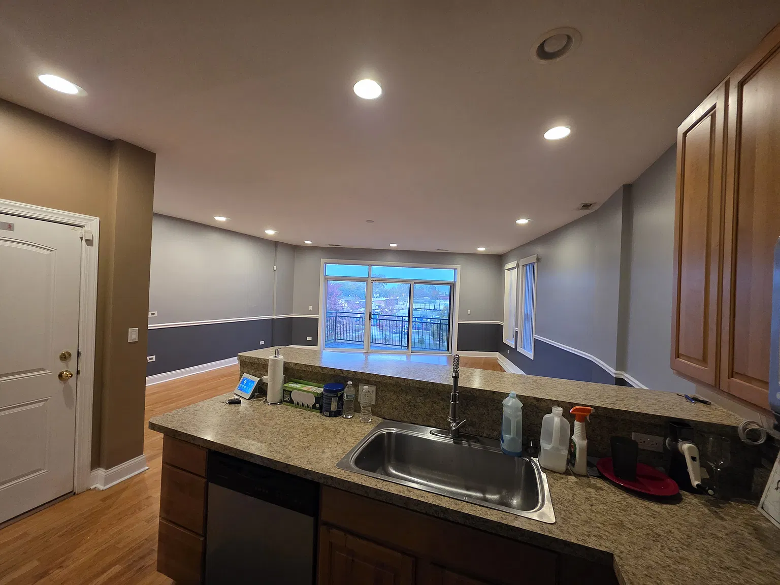 3 bed, 1500 sqft, $1,700 — Photo 3