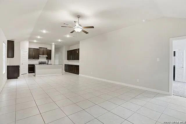 4 bed, 3.0 bath, 2240 sqft, $2,295 — Photo 4