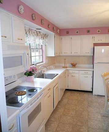 5th image of 9094 Doercrest Dr