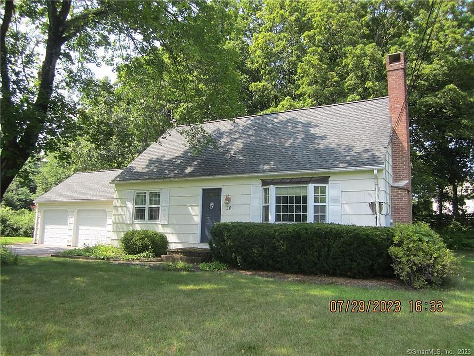 1st image of 20 Blueberry Ln