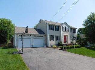 112 Manchester Ave, Somerset, MA 02726