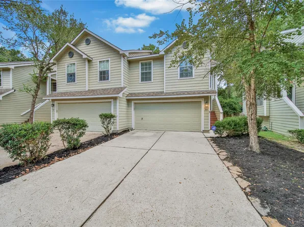 26 N Walden Elms Cir, Spring, TX 77382