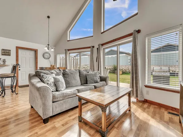 290 240th Ave #71, Arnolds Park, IA 51331