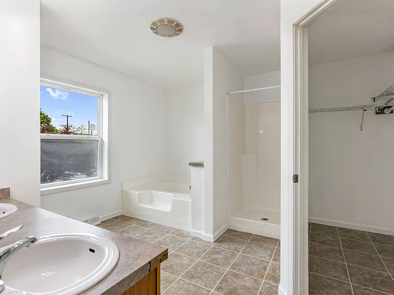 354 W Main St — Photo 13