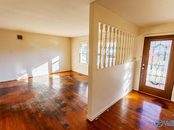 5th image of 1709 Sandlin Ave SE