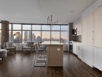 160 W 66th St APT 27H, New York, NY, 10023