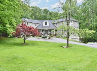 420 Riverview Rd, Irvington, NY 10533