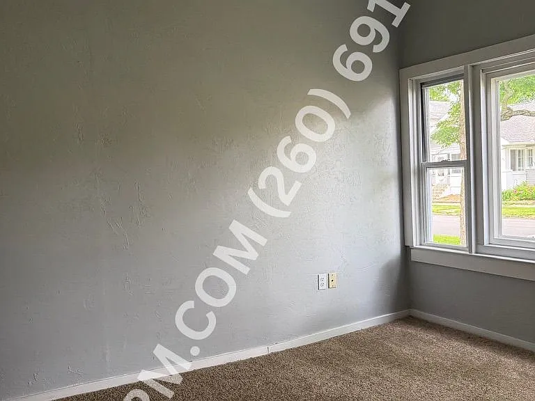 641 Byron St #1 — Photo 5