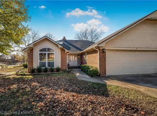 9 Hills Dale St, Van Buren, AR 72956