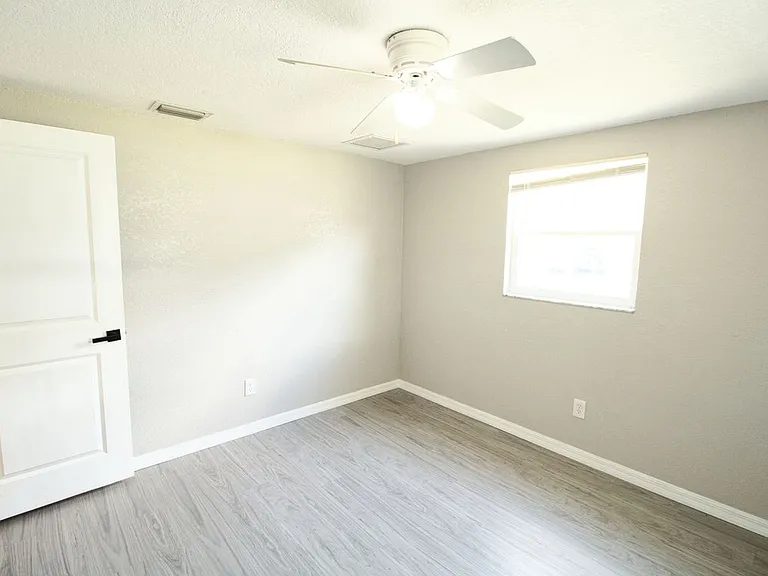 4632 Salvia St — Photo 15