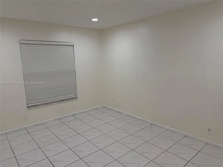 2200 NE 66th St #1426 — Photo 27