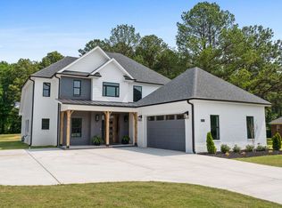 145 Mercury Ln, Madison, AL 35757