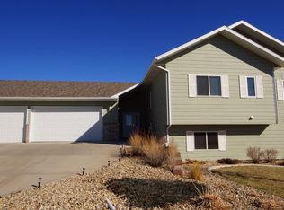 724 Field View Dr, Rapid City, SD 57701
