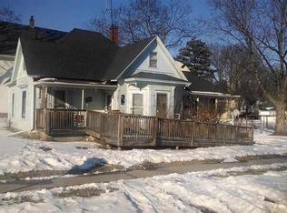 600 4th St, Baraboo, WI 53913