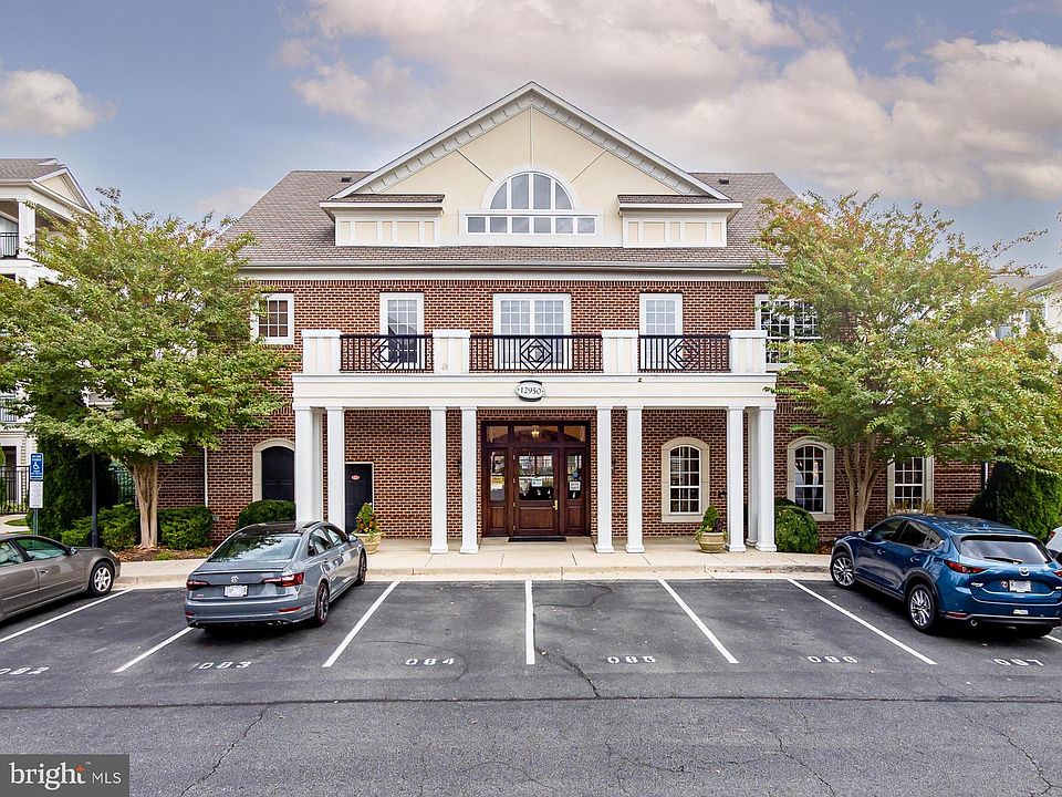 1st image of 12958 Centre Park Cir APT 321