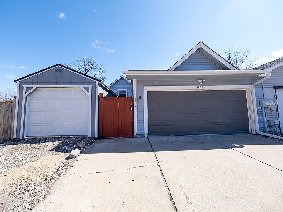 1st image of 1705 Slater Ln