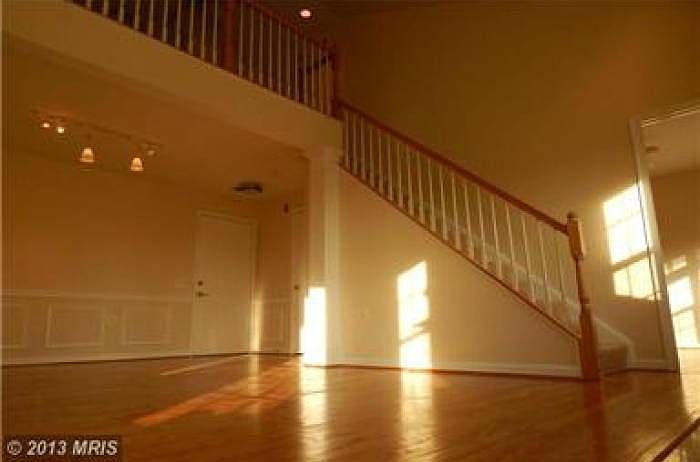 1st image of 1304 Roundhouse Ln