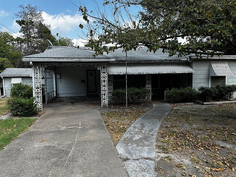 1st image of 4103 4th St