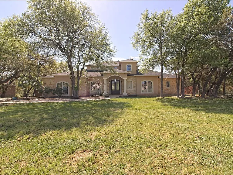 125 Waterford Ln — Photo 1