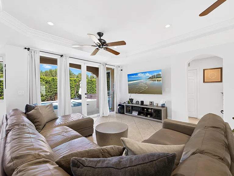 2760 SW 156th Pl — Photo 35