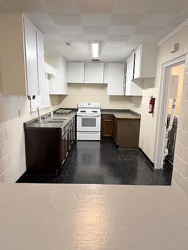 922 W Chatham St #B Photo 1