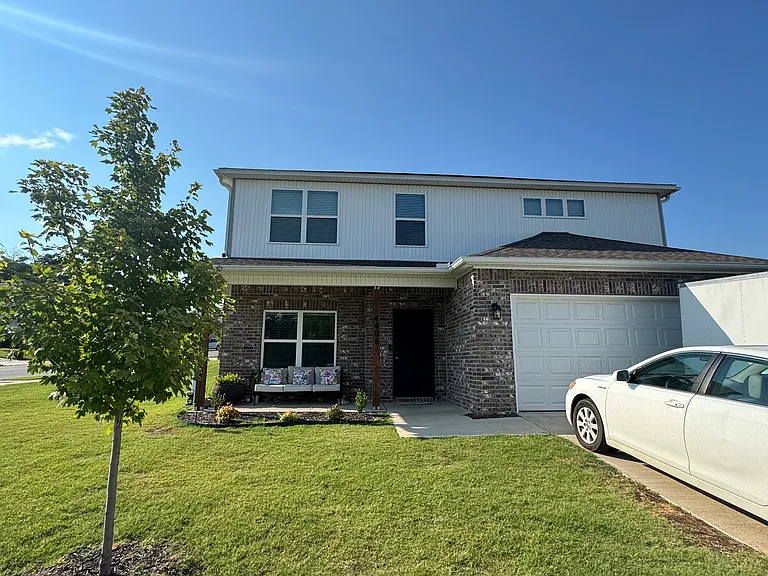 4406 SW Sackett Ave — Photo 1