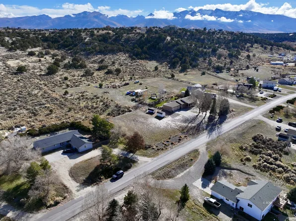 152 Bellwood Dr, Spring Creek, NV 89815
