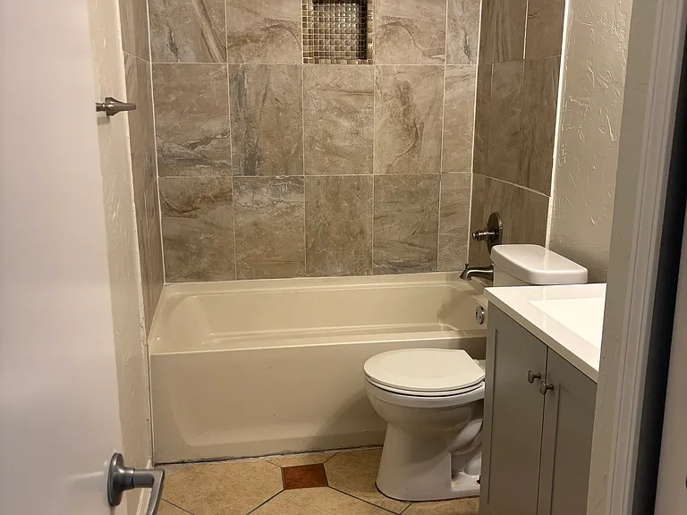 4184 Driscoll Dr — Photo 6