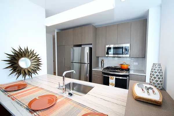 Rented by Red Apple Group | media 23