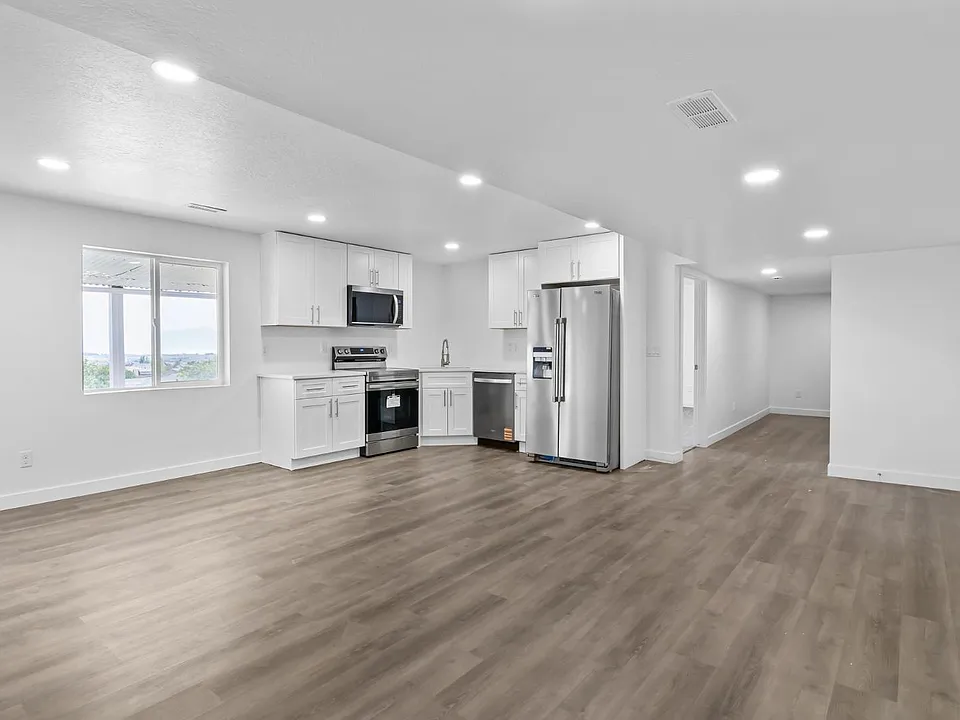 2464 N Fernleaf Dr #2646