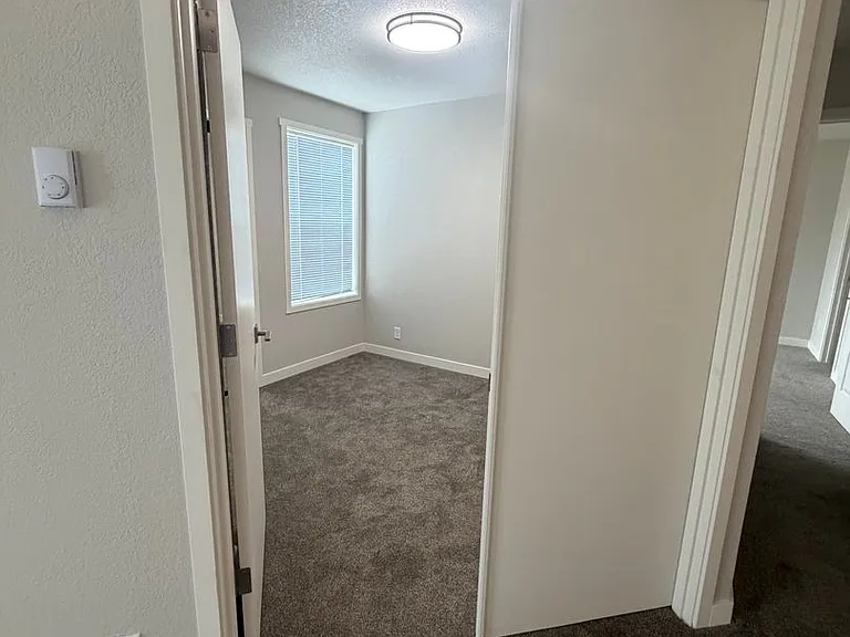 5664-5666 Glenridge Way #5668 — Photo 16
